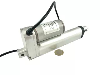 Elektromos gyorscserélő állító munkahenger homlokrakodóhoz, kapcsolóval (2)