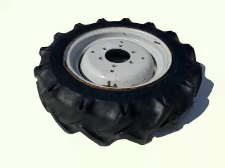 Első kerék 7-16, komplett, párban, használt (2)