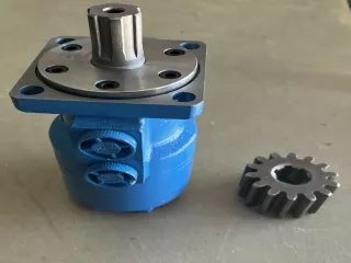 Force 108 toronyforgató hidromotor kpl. (1)