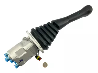 Force 317 hidraulika vezérlőtömb alacsony nyomású (joystick, jobb) (0)