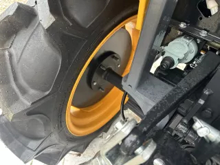 Force 325 nyomtávszélesítő és keréksúly, 18 kg-os, 20mm (1)