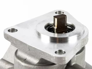 Force 325 Stage V hidraulika szivattyú (2)