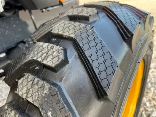 Force 325 Stage V ipari abroncsos kerék készlet (8)