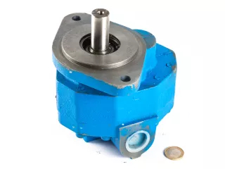 Force 915 hidraulika szivattyú sebességváltóhoz (2 csavaros kivitel) (0)