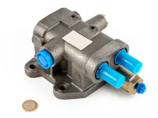 Force 915 irány- és fokozatváltó vezérlőszelep (3)