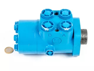 Force 915 kormány orbitszivattyú (2)