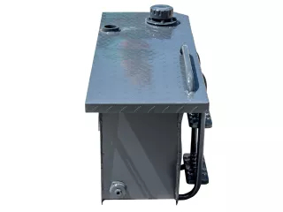 Force 915 üzemanyag tartály (4)