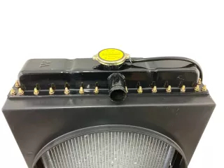 Force 915 vízhűtő (2)