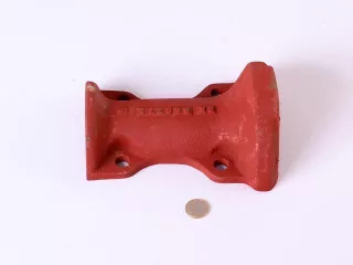 IH10-490 osztott távtartó fél (2)