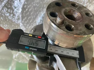 Iseki E3CC-006933 főtengely, használt (7)