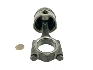 Kubota D1005 dugattyú hajtókarral, használt (2)