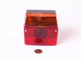 lámpa piros-sárga lengyel (kocka, rendszám-megvilágítós) (0)