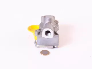 levegő csatlakozó (traktor felől) d16 sárga (0)