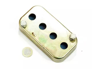 MTZ adagoló elem védő lemez csavarokkal (.3-as JAZDA adagolós motorhoz) (0)