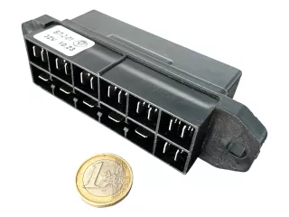 MTZ biztosítékdoboz BP-2 (6db késes biztosítékkal), 1221 (0)