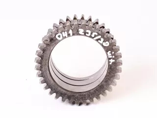 MTZ fogaskerék 041 Z=35/30 (váltó, horony a nagyobb fogazásnál) lassú áttétel (2)