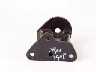 MTZ fülketartó hátsó konzol jobb, h=100 mm (1)