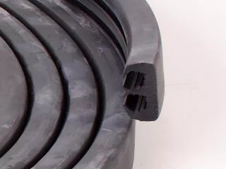 MTZ gumiprofil 50-es toló (0)