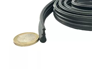 MTZ gumiprofil hátsó sárvédő szigetelés hosszú original (0)