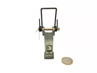 MTZ kuplung villa komplett (rugó, csap, állítócsavar, anya) (2)