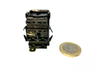 MTZ munkalámpa kapcsoló új típus (1)