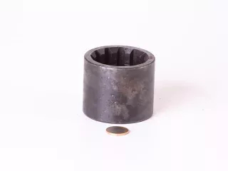 MTZ nyelestengely kapcsolóhüvely 50-es (61 mm) (0)