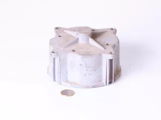 MTZ önindító kefetartó fedél (alumínium, Kamaz forma) (0)