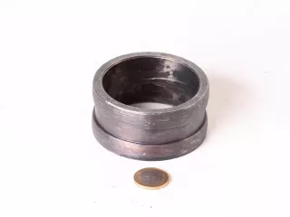 MTZ persely 013 (turbós kipufogó könyökhöz) TKP-7-hez (0)