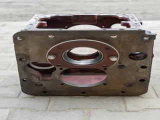 MTZ sebességváltó ház, original (használt) (3)