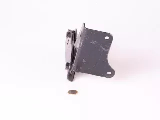 MTZ üléspárna tartóvas, bal (3)