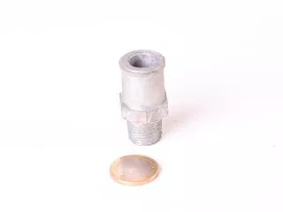 MTZ vízszivattyú csőcsatlakozó alucsőhöz (3/8-os csővég) (20mm)    (1)