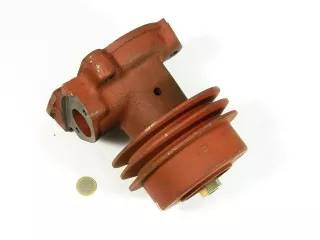 MTZ vízszivattyú komplett új típus (2 soros ékszíjtárcsás) original (0)