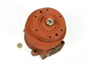 MTZ vízszivattyú komplett új típus (2 soros ékszíjtárcsás) original (2)