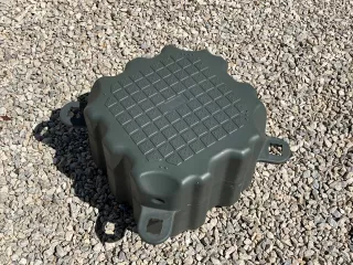 Műanyag úszótest 50 x 50 x 40 cm (2)