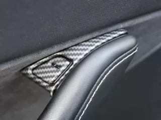 Tesla ablakemelő- és ajtókapcsoló dekor készlet, matt karbon, 14 db, Model 3 / Model Y (6)