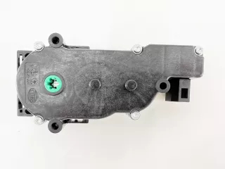 Tesla csomagtérajtó szervómotor, Model S, 2012– (1)