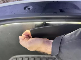 Tesla első csomagtér LED világítás Model Y (6)