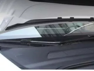 Tesla első csomagtérfedél vízterelő és tömítő készlet, 3 részes, Model Y (2020–2025) (2)