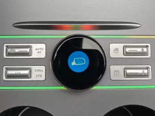 Tesla közép konzol okos gomb USB dokkolóval Tesla Model 3 és Model Y (7)