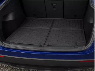 Tesla Model Y 3D csomagtartó gumiszőnyeg, kockás mintázatú, 2020–2025 (1)