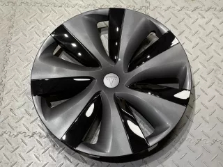 Tesla Storm dísztárcsa készlet, matt szürke–fényes fekete, 19