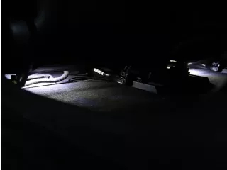 Tesla ülés alatti LED lábtérvilágítás, 1 pár, Model Y (3)
