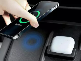 Tesla vezeték nélküli töltőpad a középkonzolra, TPE, Bluetooth fülhallgató tárolóval, Model 3 / Model Y (3)