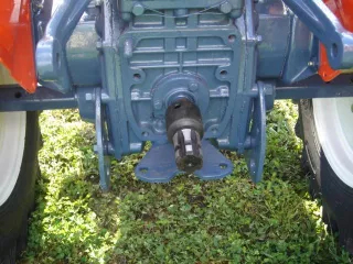 TLT tengely átalakító Kubota B6000, Mitsubishi japán kistraktorokhoz (4)