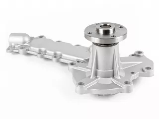 traktor vízszivattyú Kubota D1402 2. változat (3)