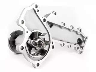 traktor vízszivattyú Kubota D1402 2. változat (4)