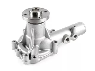 traktor vízszivattyú Yanmar 4TNV106 motorhoz 2. változat (2)