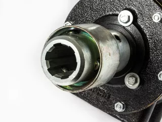 Vízszivattyú, kardán hajtású, japán kistraktorokhoz (450 liter/perc) (9)