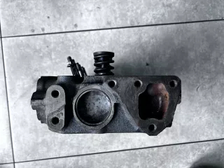 Yanmar 3TN75 hengerfej, használt (2)