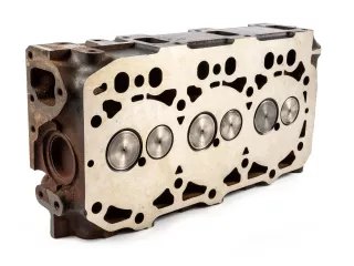 Yanmar 3TNE84 hengerfej, használt (2)